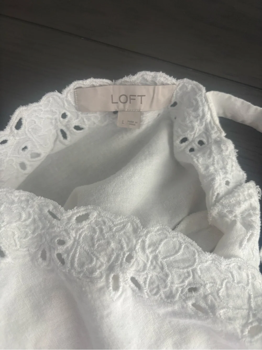 LOFT Women’s White Eyelet Puff Sleeve Top Size Large